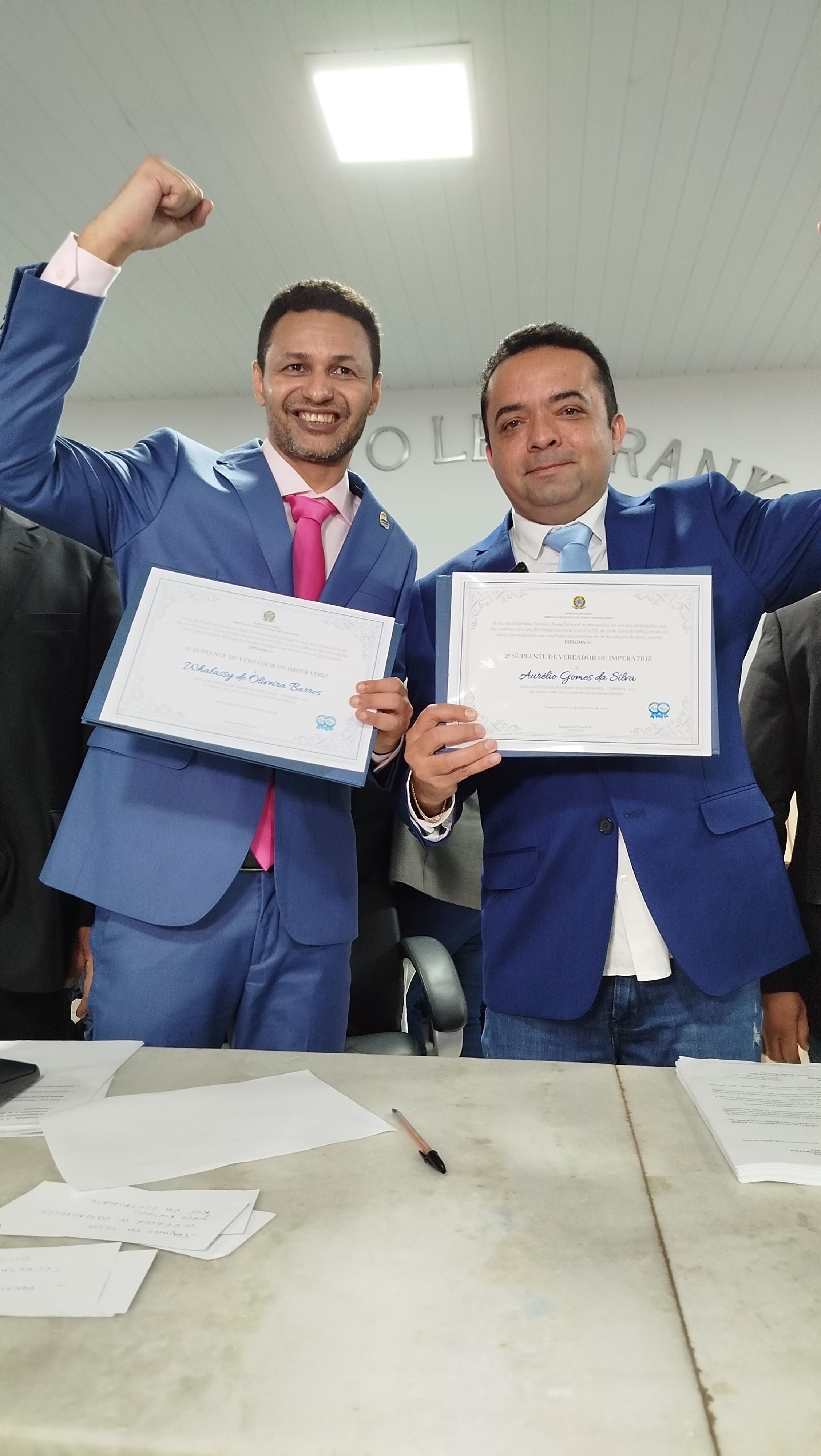 Whallassy Oliveira e Aurélio Gomes tomam posse como vereadores de Imperatriz