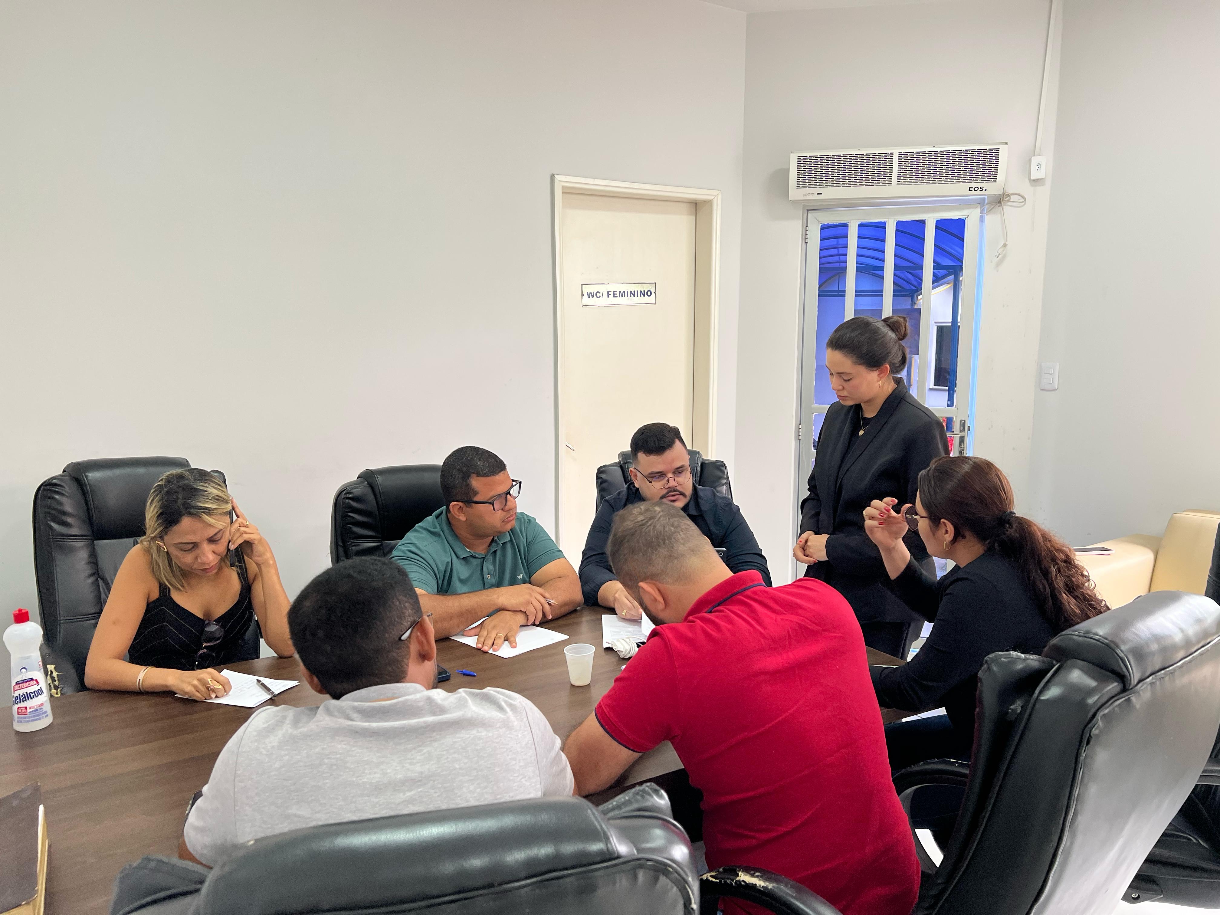 Comissões Permanentes da Câmara Municipal discutem diversos projetos de lei em reunião