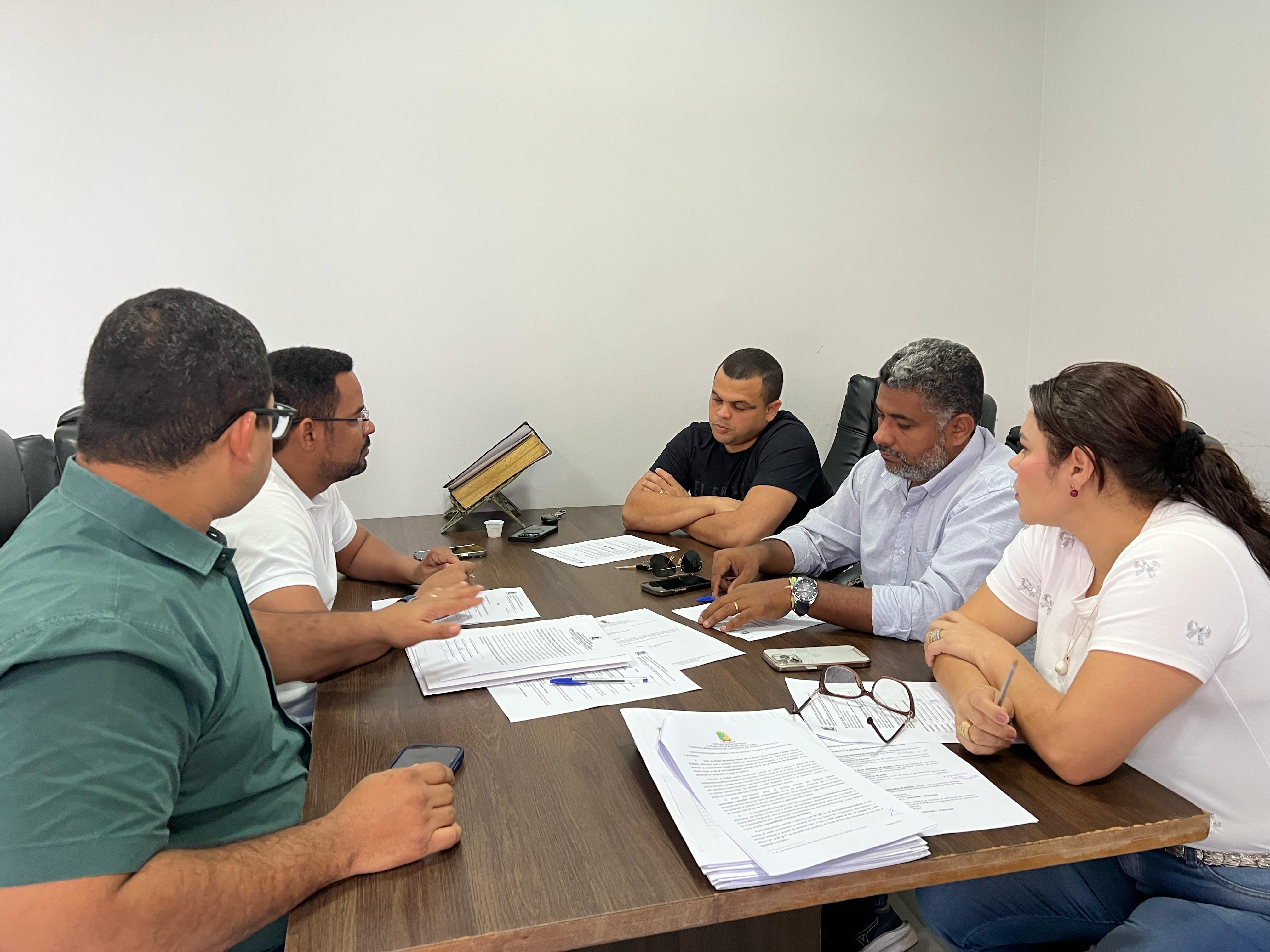 Reunião da Comissão Permanente de Constituição, Justiça e Redação Debate Projetos em Tramitação