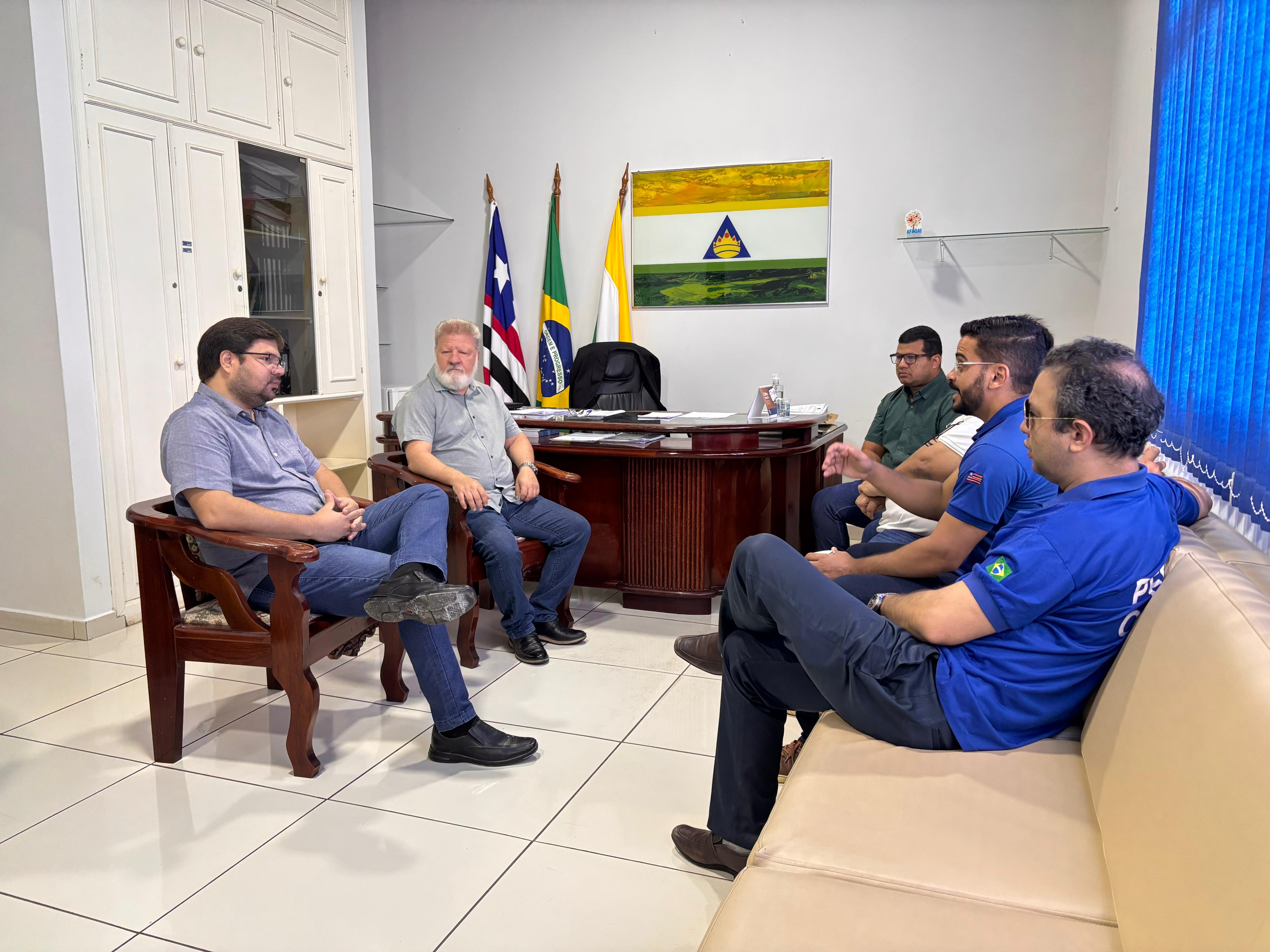 Reunião na Câmara Municipal debate melhorias nos serviços do IML e ICRIM de Imperatriz