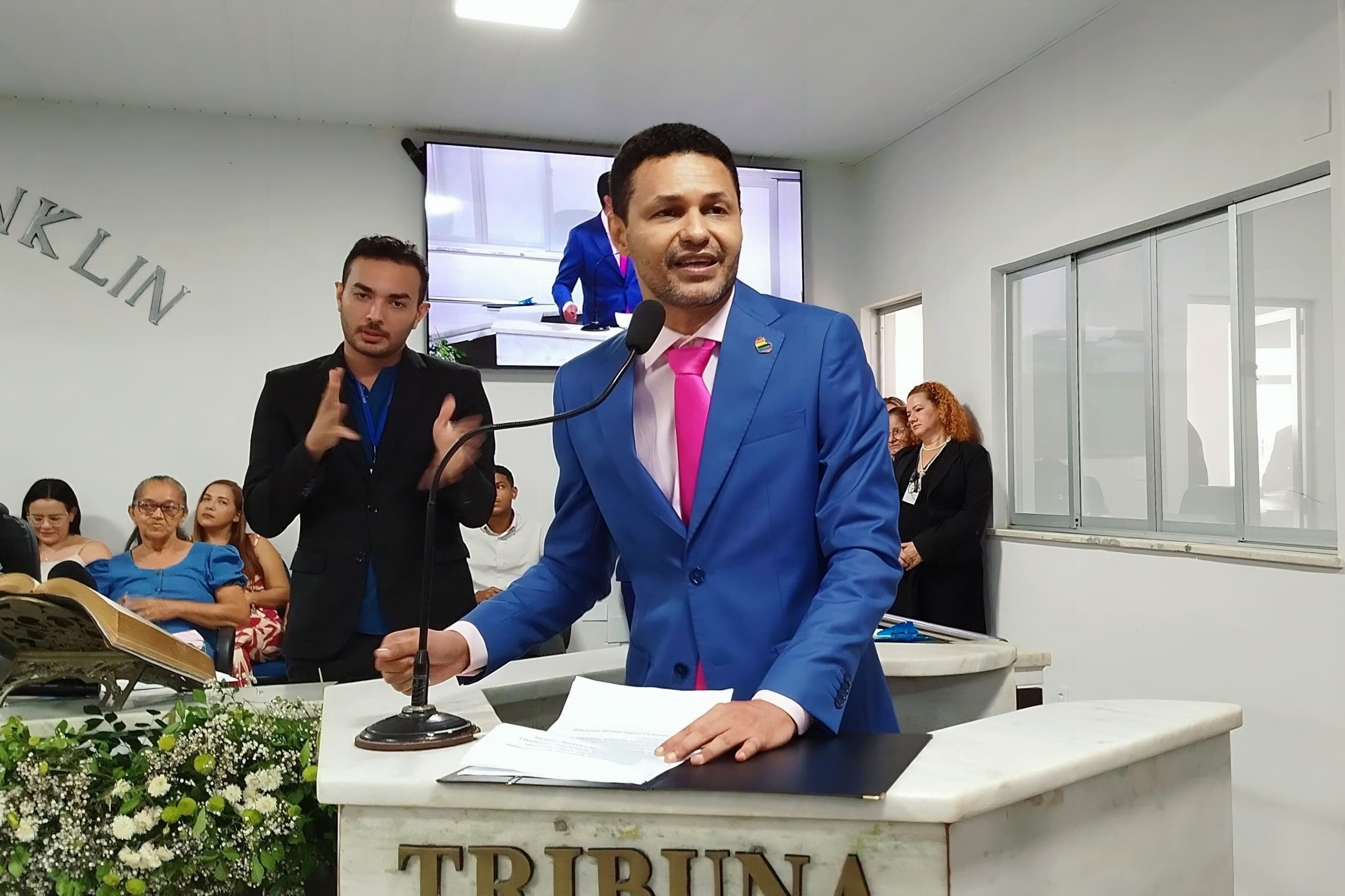 Whallassy Oliveira e Aurélio Gomes tomam posse como vereadores de Imperatriz