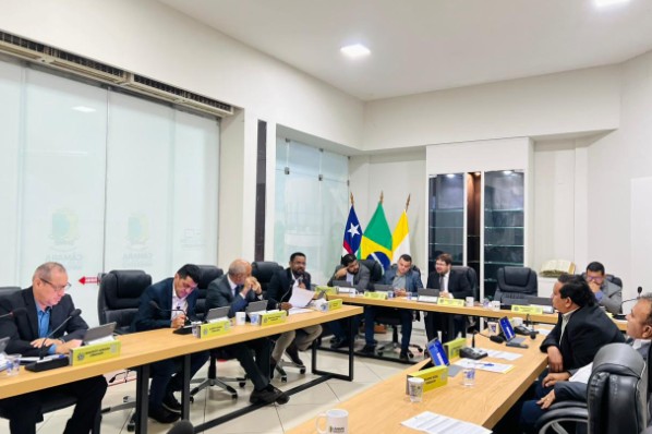 Indicação propõe intervenções viárias no cruzamento das avenidas Industrial e Santa Rita