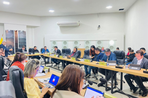 Plenário da Câmara aprova contas da gestão do ex-prefeito Sebastião Madeira de 2014