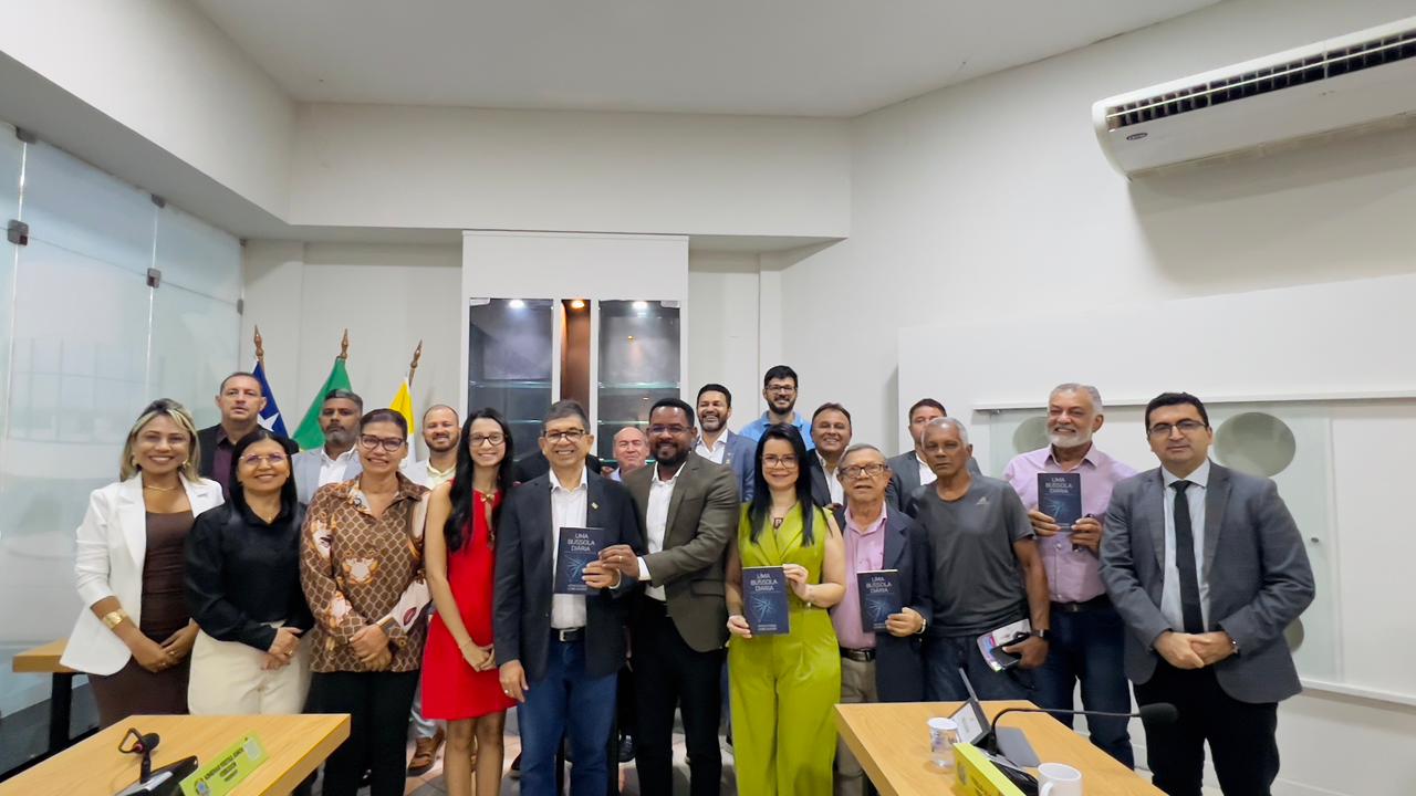 Tribuna Popular apresenta livro “Uma Bússola Diária: Vivendo o Extraordinário em Dias Comuns”