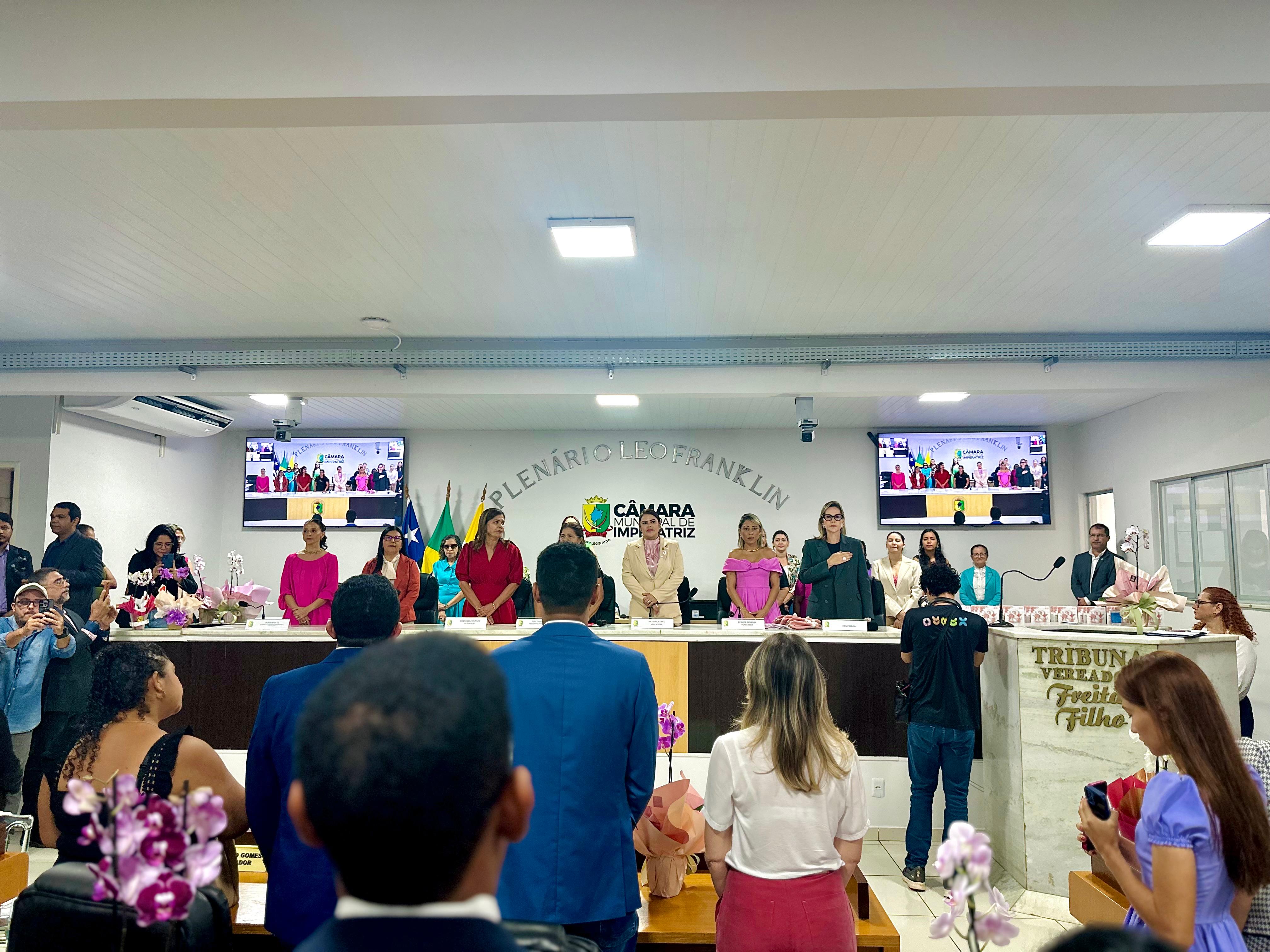 Sessão Solene em Homenagem ao Dia Internacional da Mulher
