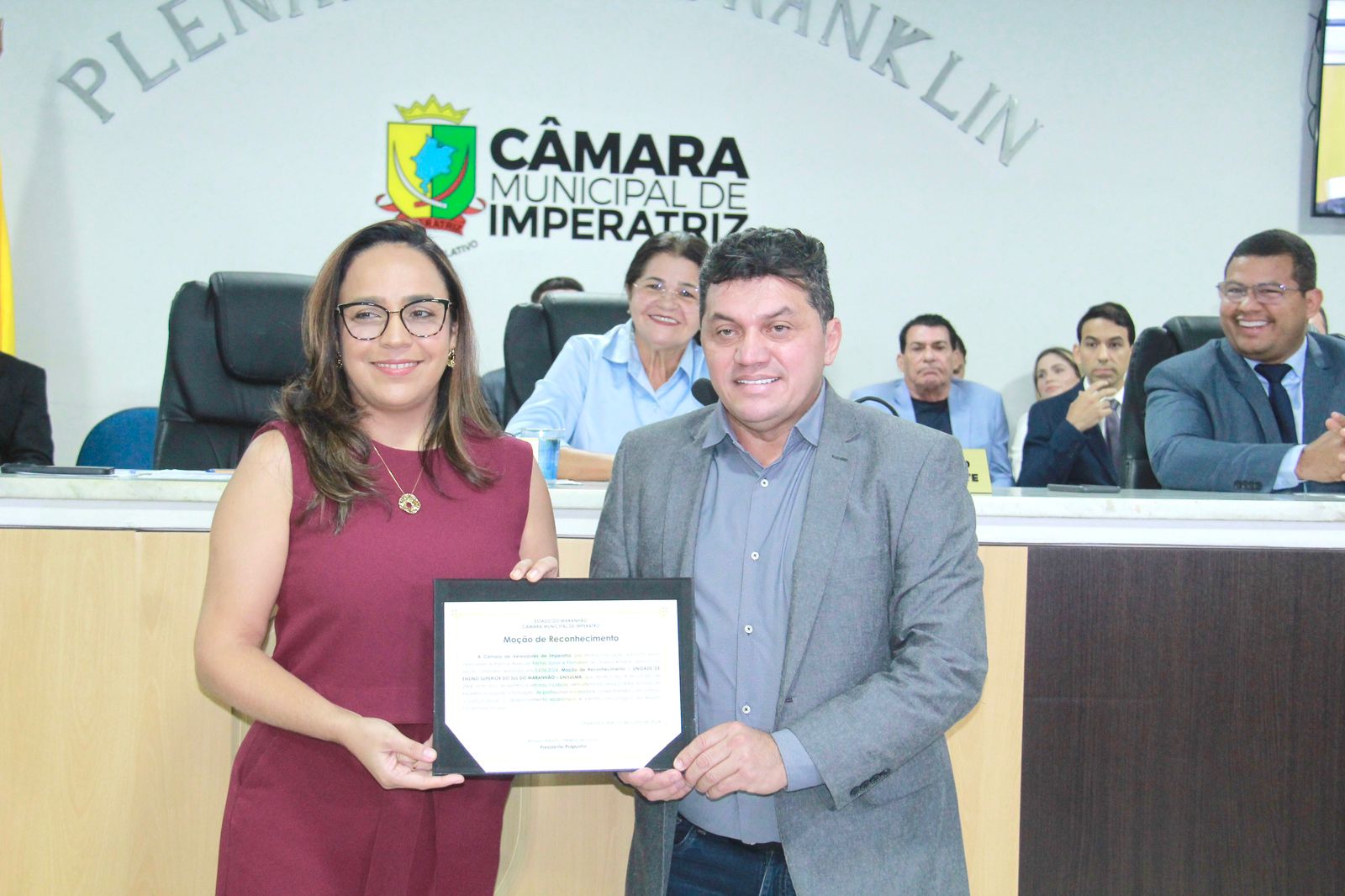 Câmara Municipal realiza manhã de entrega de honrarias