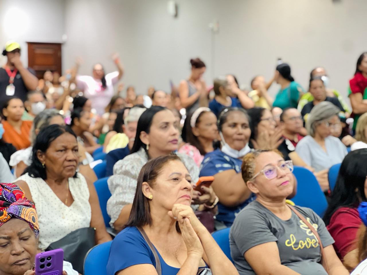 Audiência pública discute adicional por tempo de serviço dos servidores públicos do município