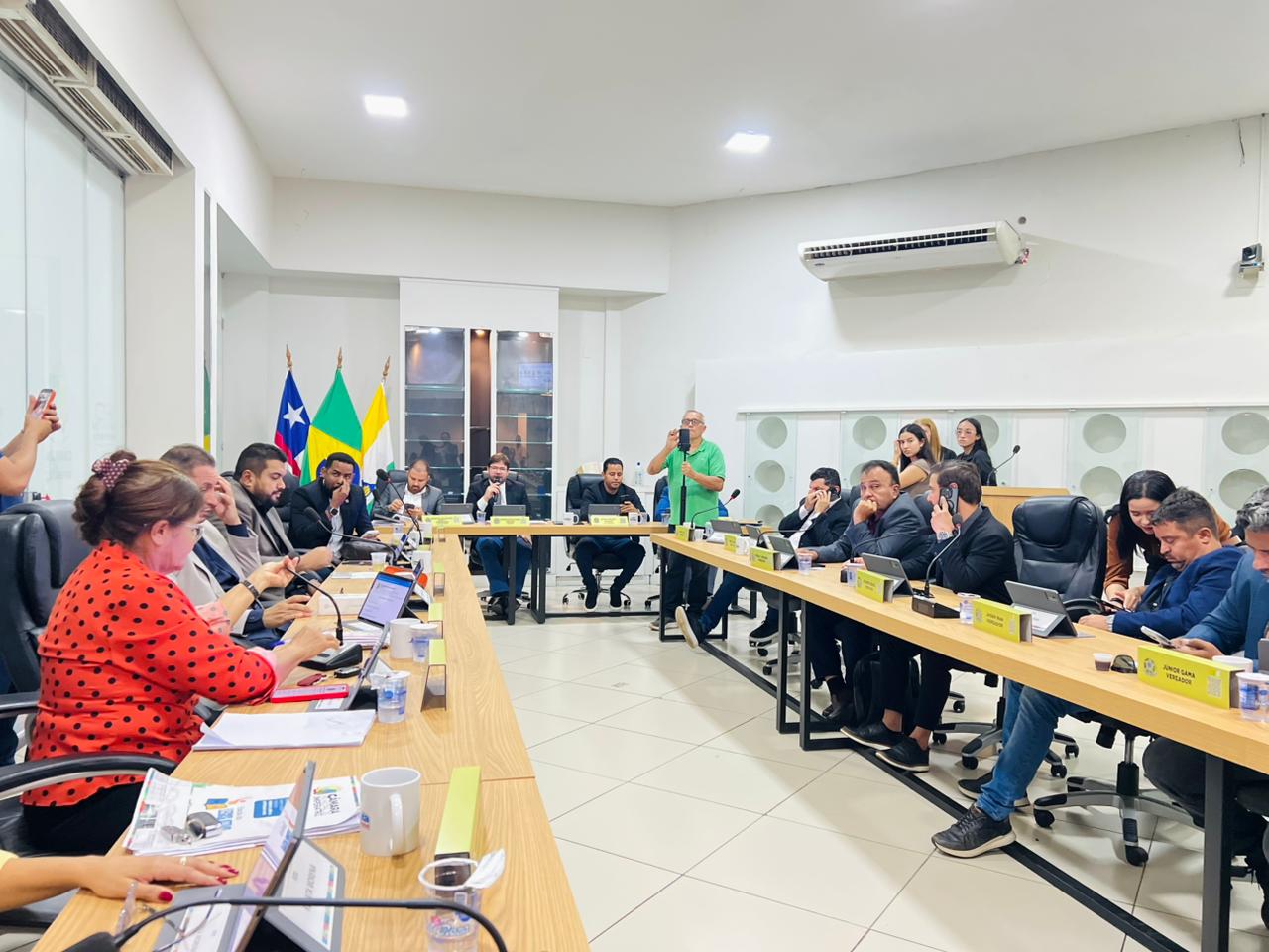 Plenário da Câmara aprova contas da gestão do ex-prefeito Sebastião Madeira de 2014