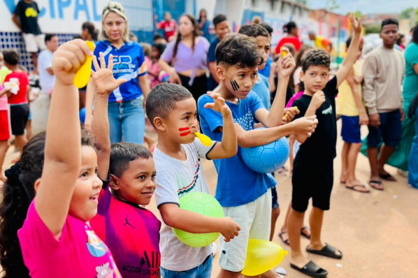Câmara em Movimento leva ação solidária ao bairro Ouro Verde em celebração ao Dia das Crianças