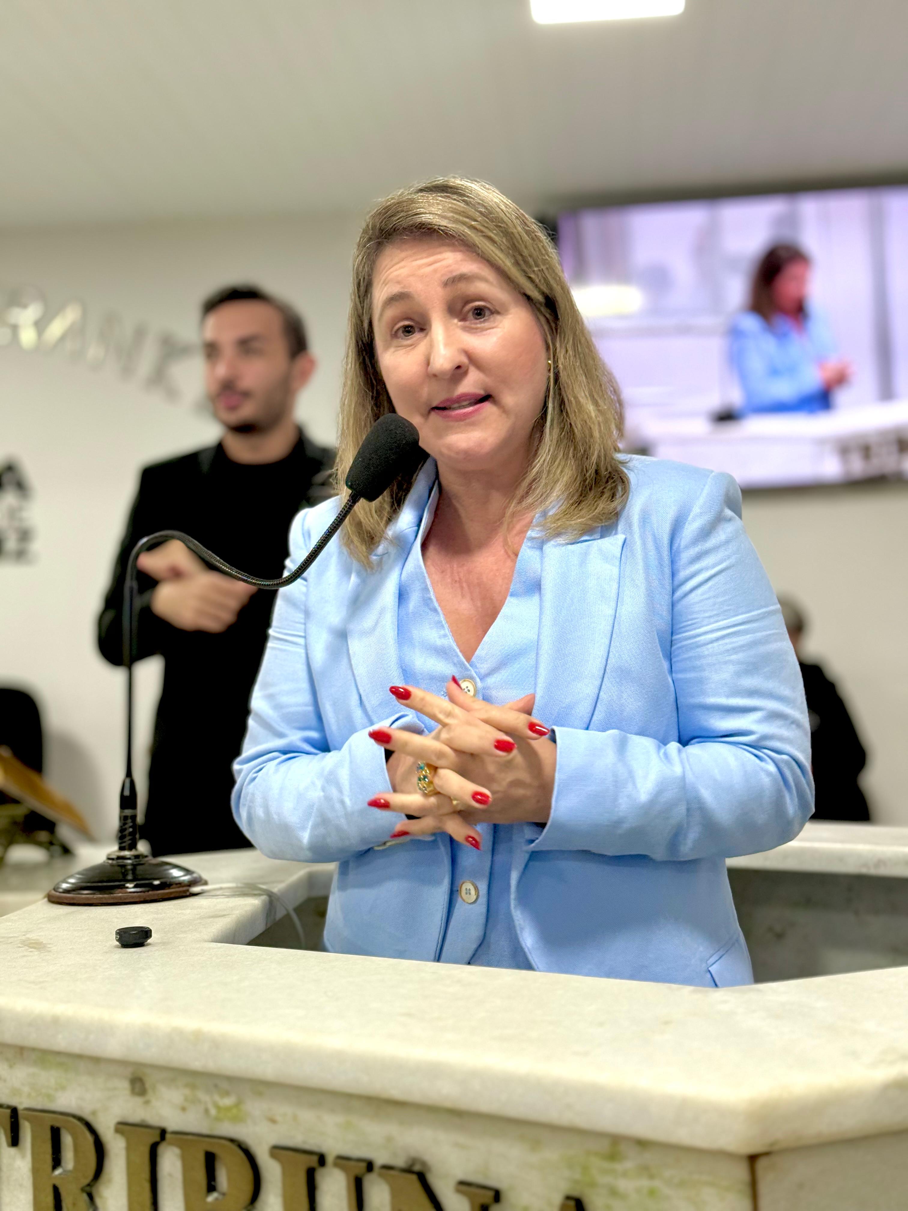 Tribuna debate Dia da Conscientização sobre o Autismo no Brasil
