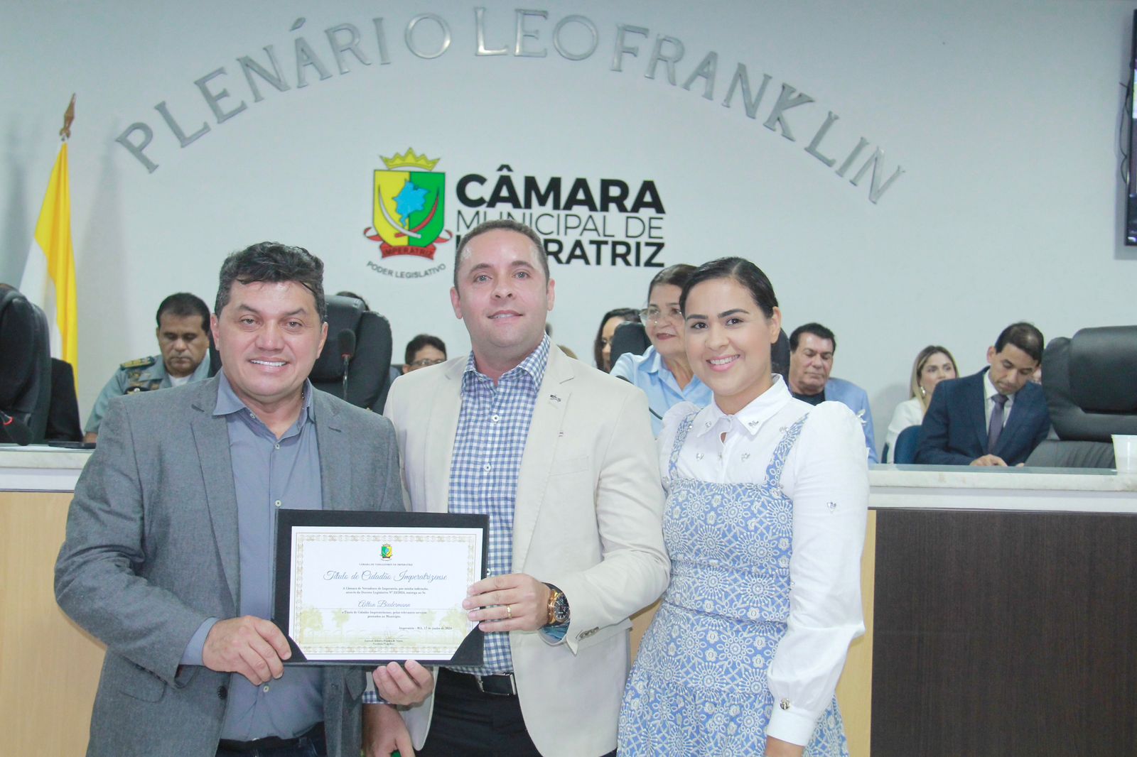 Câmara Municipal realiza manhã de entrega de honrarias