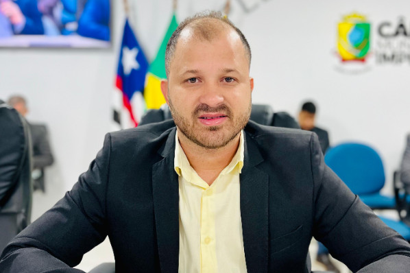 Indicação solicita operação tapa-buracos no Canto da Serra