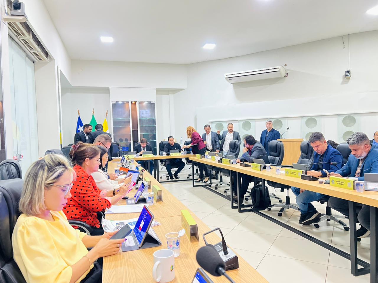 Plenário da Câmara aprova contas da gestão do ex-prefeito Sebastião Madeira de 2014