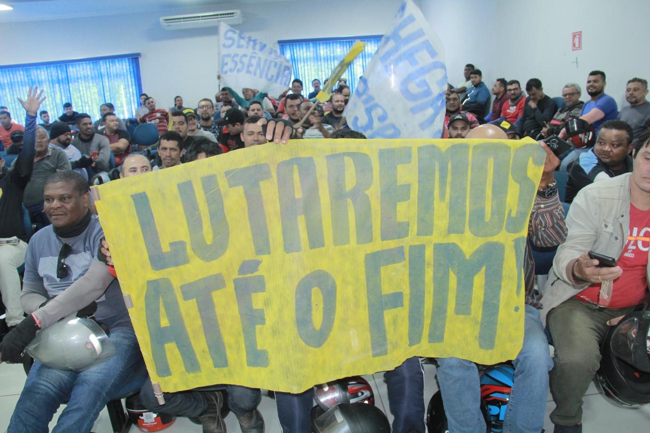 Câmara Municipal aprova lei que regulamenta transporte de passageiros em motocicletas por aplic...