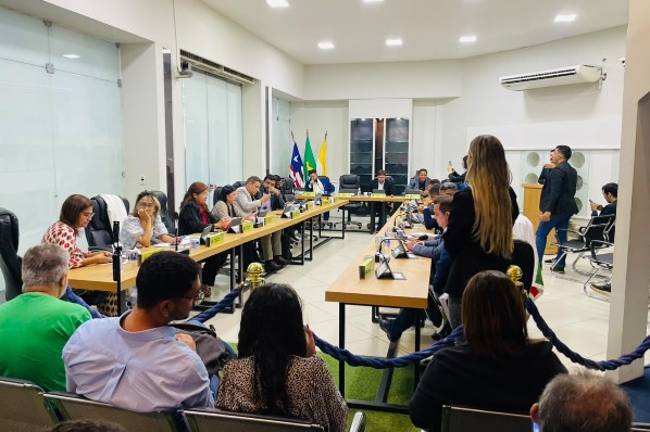 Câmara realizará sessão de julgamento das contas do ex-prefeito Sebastião Madeira referentes ao...