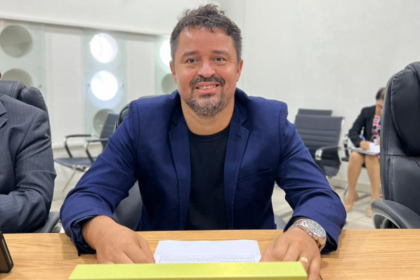 Vereador solicita obras de infraestrutura na Rua Tapajós, no Parque das Estrelas