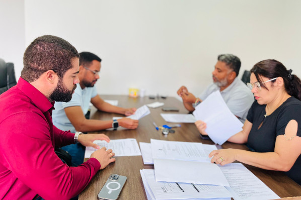 CCJR da Câmara de Imperatriz realiza reunião para análise de projetos