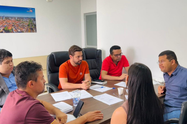 Comissão de Orçamento analisa Projeto da Lei Orçamentária Anual para 2026