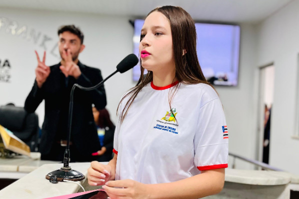 Estudante de Imperatriz Apresenta Pesquisa Inovadora sobre Prevenção de Abortos Espontâneos