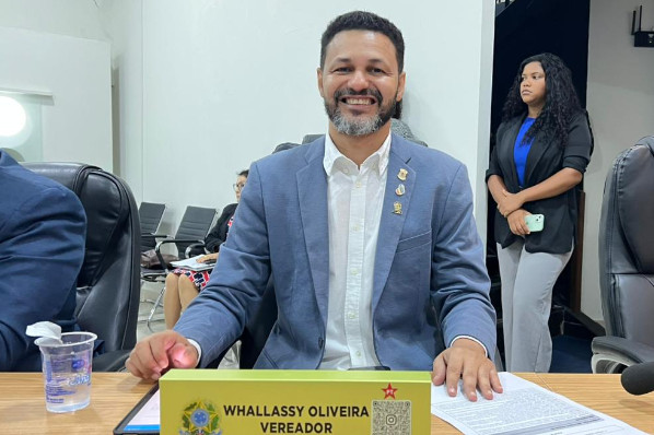 Indicação aprovada promove sessões de cinema ao ar livre para integração da comunidade