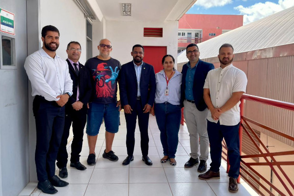 Comissão especial articula parceria com UEMASUL para elaboração da nova Lei Orgânica da cidade