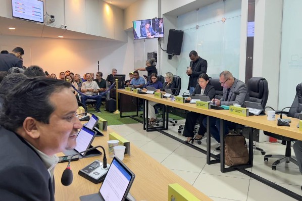 Infraestrutura e segurança viária têm indicações aprovadas na 6ª Sessão Ordinária da Câmara de...