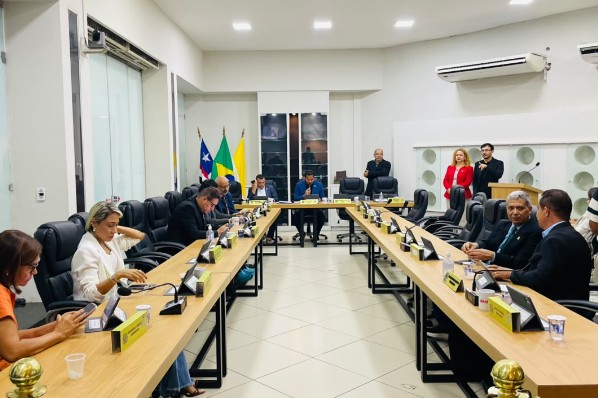 Mobilidade urbana e segurança escolar são destaques na 33ª Sessão Ordinária