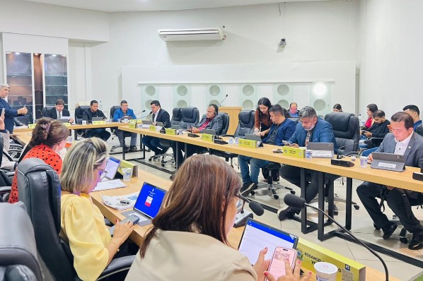 Parlamento discute proposta para contratação de 10 leitos de UTI no Hospital Santa Mônica em Im...
