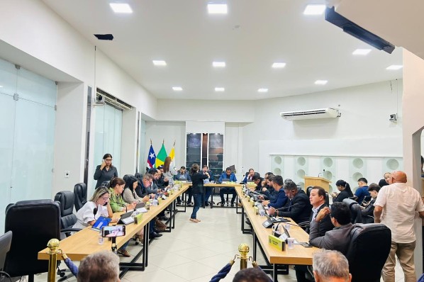 Câmara debate melhorias na infraestrutura dos cemitérios e estradas vicinais da zona rural dura...
